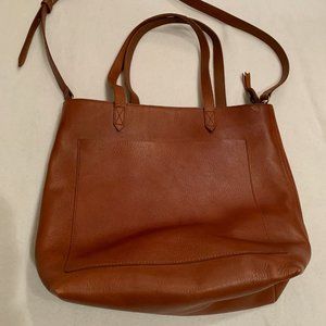 Madewell Zip Top Carryall, English Saddle, almost new, clean and barely used
